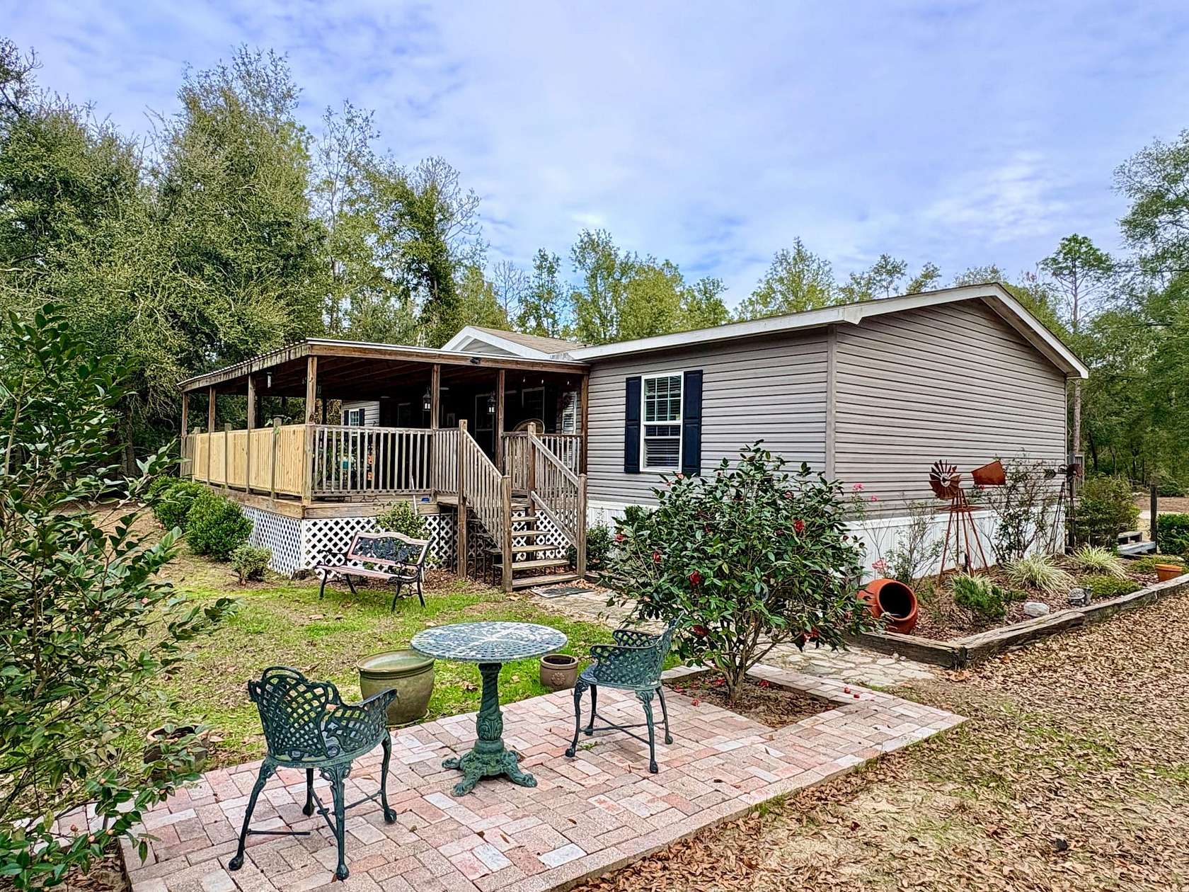 4 Acres of Residential Land with Home for Sale in Jasper, Florida