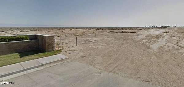 2.54 Acres of Residential Land for Sale in Rosamond, California