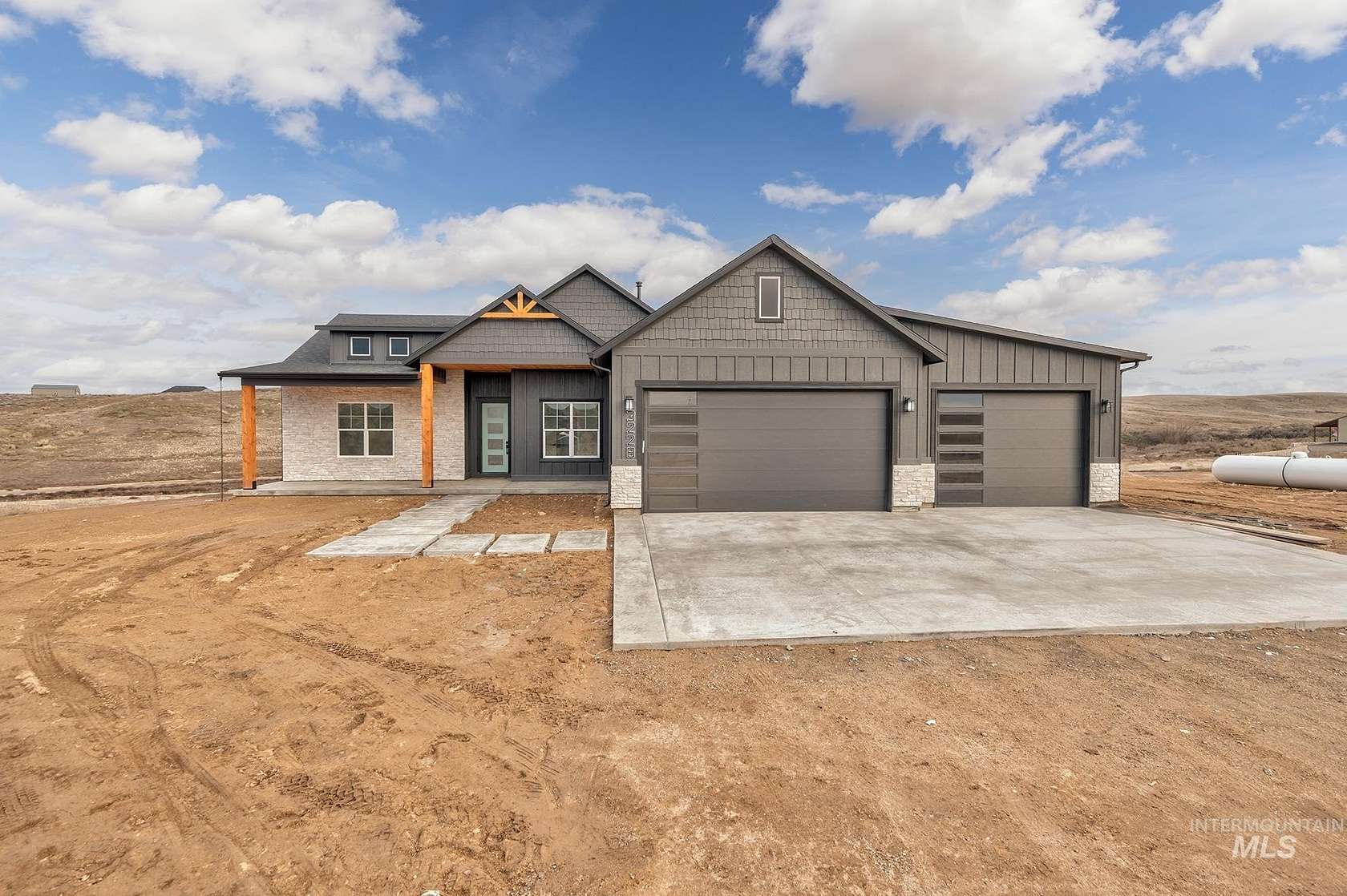 4 Acres of Land with Home for Sale in New Plymouth, Idaho