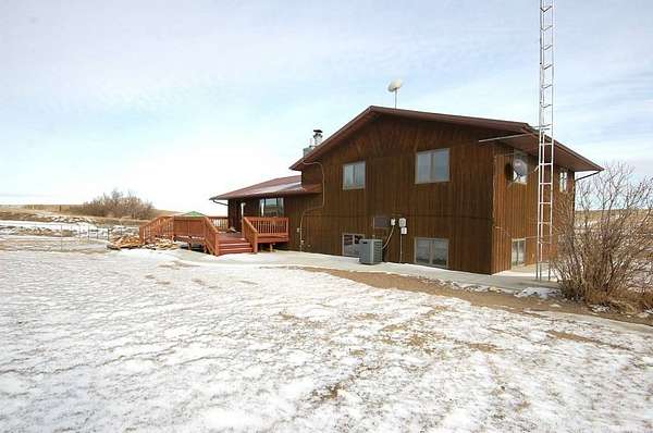 9 Acres of Residential Land with Home for Sale in Sidney, Montana