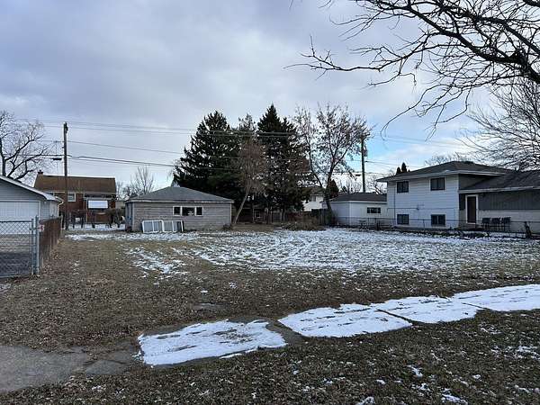 0.18 Acres of Residential Land for Sale in Lyons, Illinois