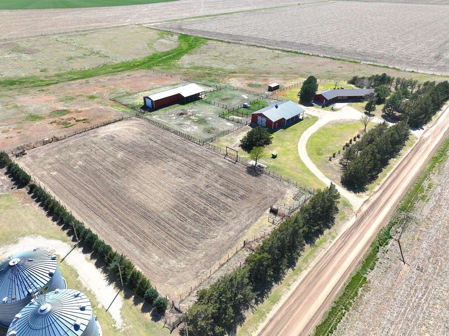23 Acres of Land with Home for Sale in Colby, Kansas