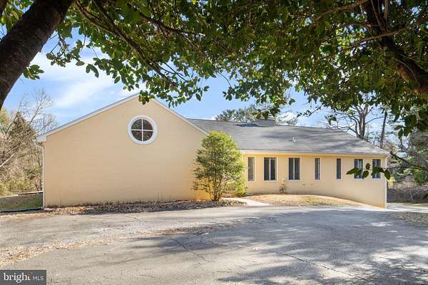 5 Acres of Residential Land with Home for Lease in Great Falls, Virginia