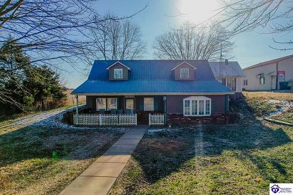 4.46 Acres of Land with Home for Sale in Hodgenville, Kentucky