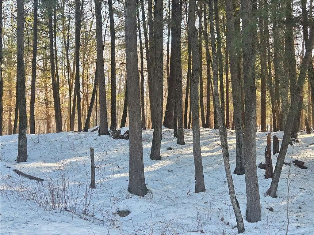 1.3 Acres of Residential Land for Sale in Stanley, Wisconsin