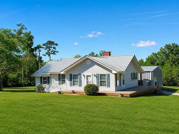 3.67 Acres of Land with Home for Sale in Madison, Florida