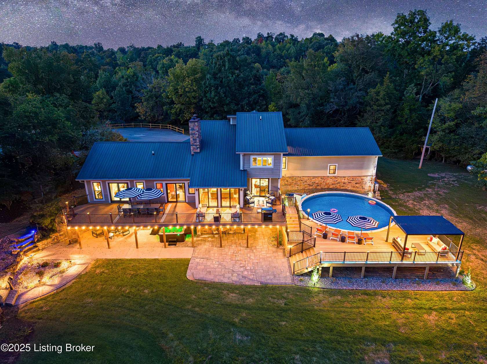 21.7 Acres of Land with Home for Sale in Bardstown, Kentucky