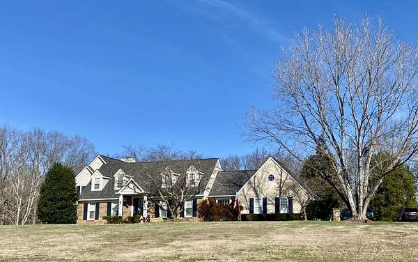 1.8 Acres of Residential Land with Home for Sale in Clarksville, Tennessee