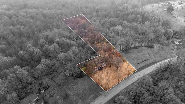 5 Acres of Residential Land for Sale in Spring Hill, Tennessee