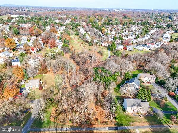 1 Acre of Residential Land for Sale in North Potomac, Maryland