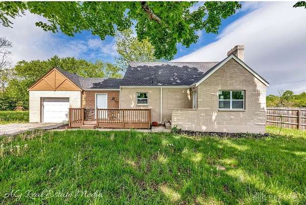 1.5 Acres of Land with Home for Lease in Springboro, Ohio