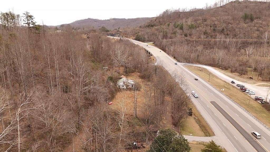 22 Acres of Recreational Land with Home for Sale in Eastern, Kentucky