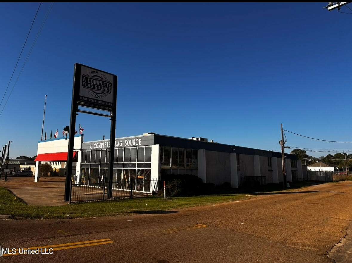 2.73 Acres of Improved Commercial Land for Sale in Jackson, Mississippi