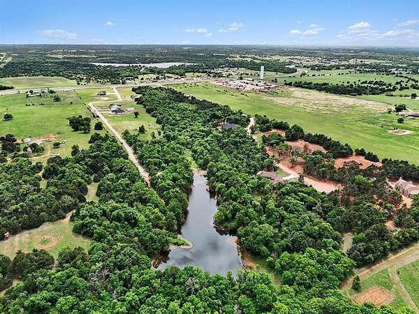 1.5 Acres of Residential Land for Sale in Guthrie, Oklahoma
