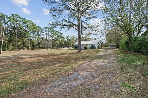 1.85 Acres of Residential Land with Home for Sale in Mobile, Alabama