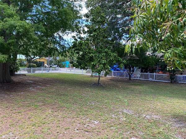 0.1 Acres of Residential Land for Sale in Gulfport, Florida