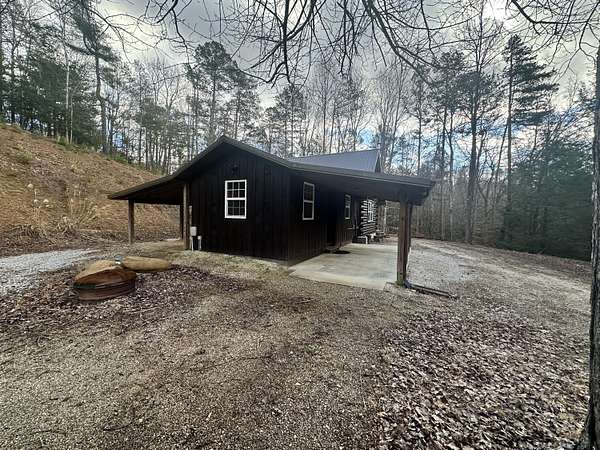 5 Acres of Residential Land with Home for Sale in Rogers, Kentucky