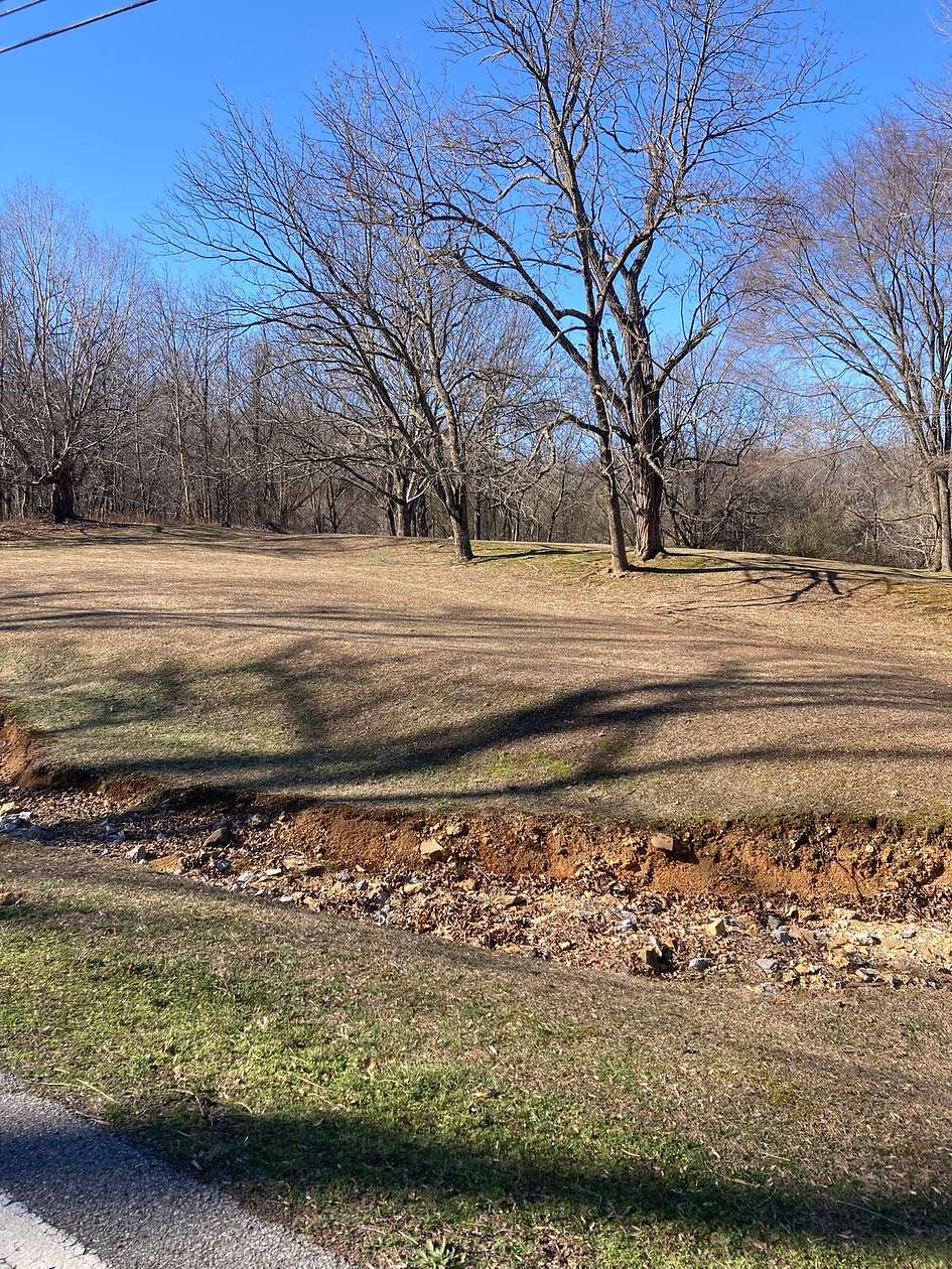 5 Acres of Residential Land for Sale in Portland, Tennessee