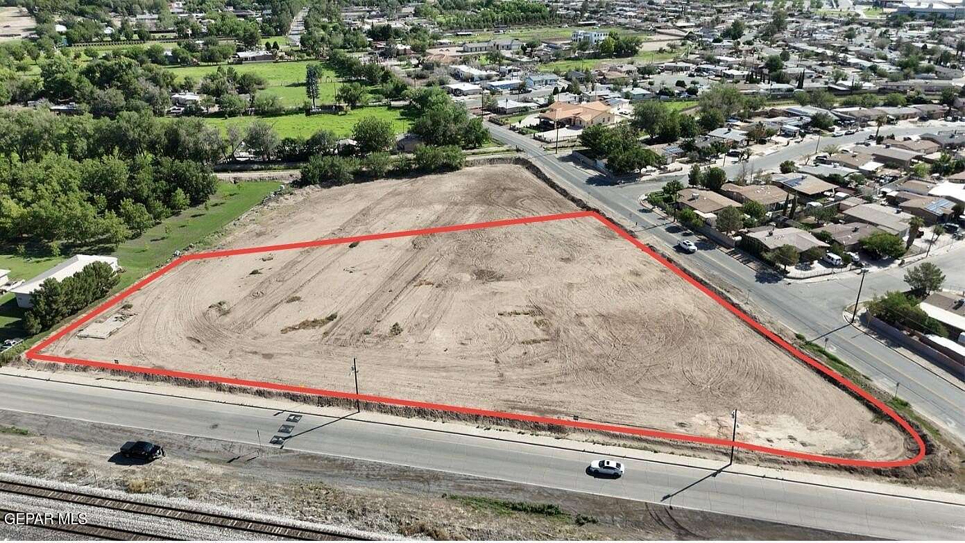 2.72 Acres of Commercial Land for Sale in El Paso, Texas