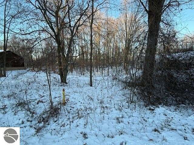 0.39 Acres of Land for Sale in Perrinton, Michigan
