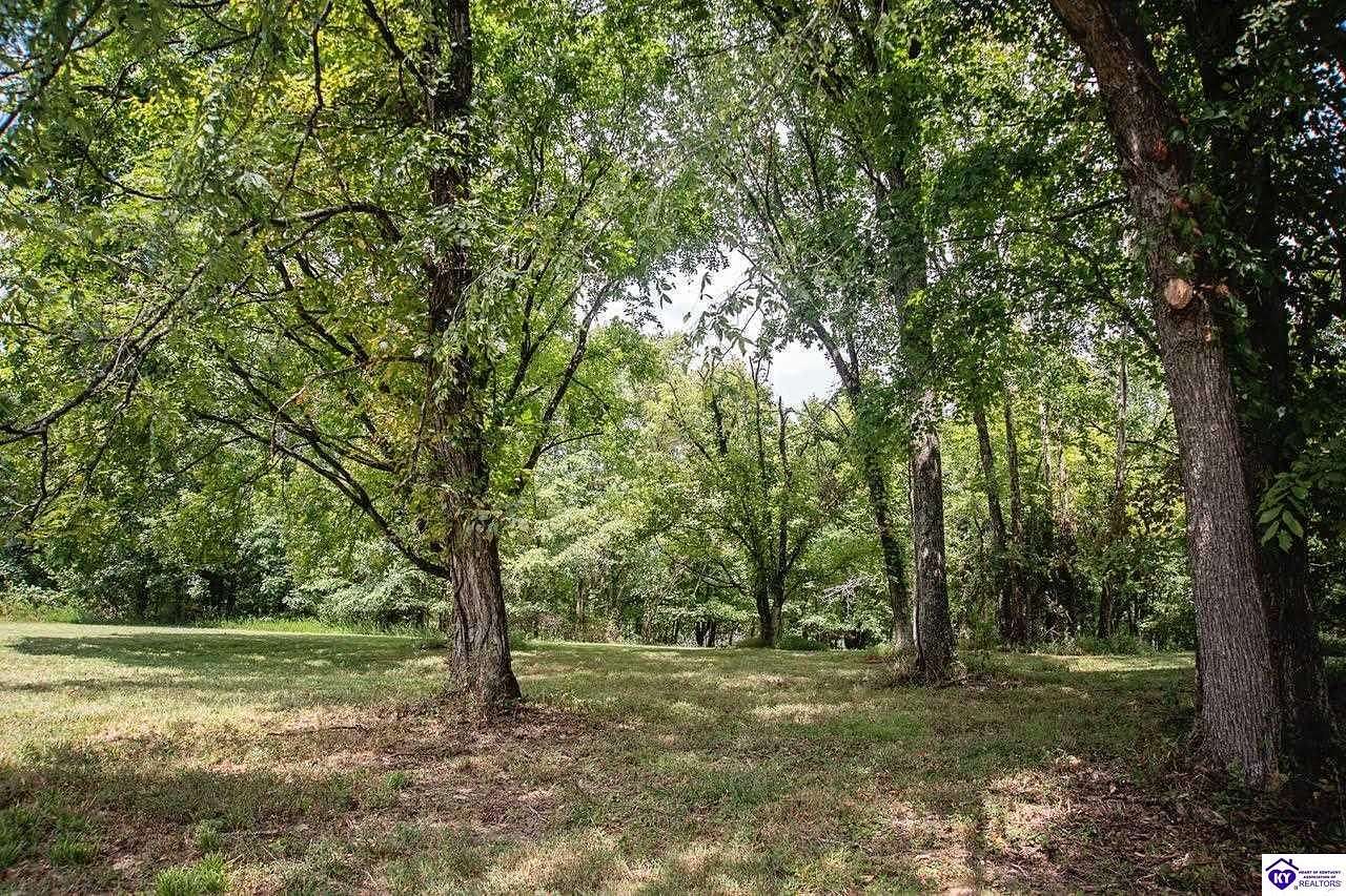 5.52 Acres of Recreational Land for Sale in Lucas, Kentucky