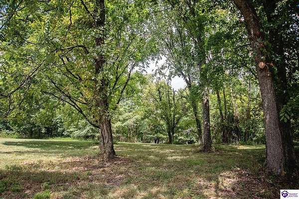 5.52 Acres of Recreational Land for Sale in Lucas, Kentucky