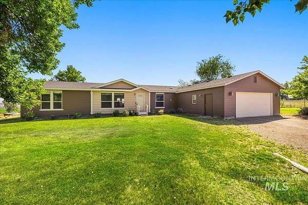 3.39 Acres of Residential Land with Home for Sale in Grand View, Idaho