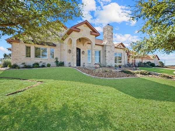 4.33 Acres of Land with Home for Sale in Kerrville, Texas