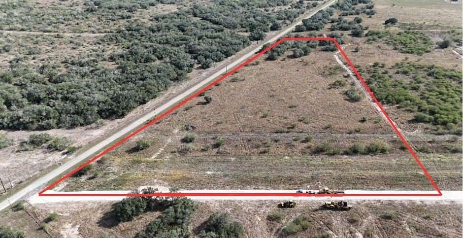 11 Acres of Land for Sale in Refugio, Texas
