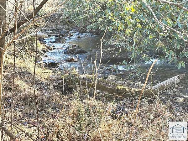 6 Acres of Land for Sale in Ararat, Virginia