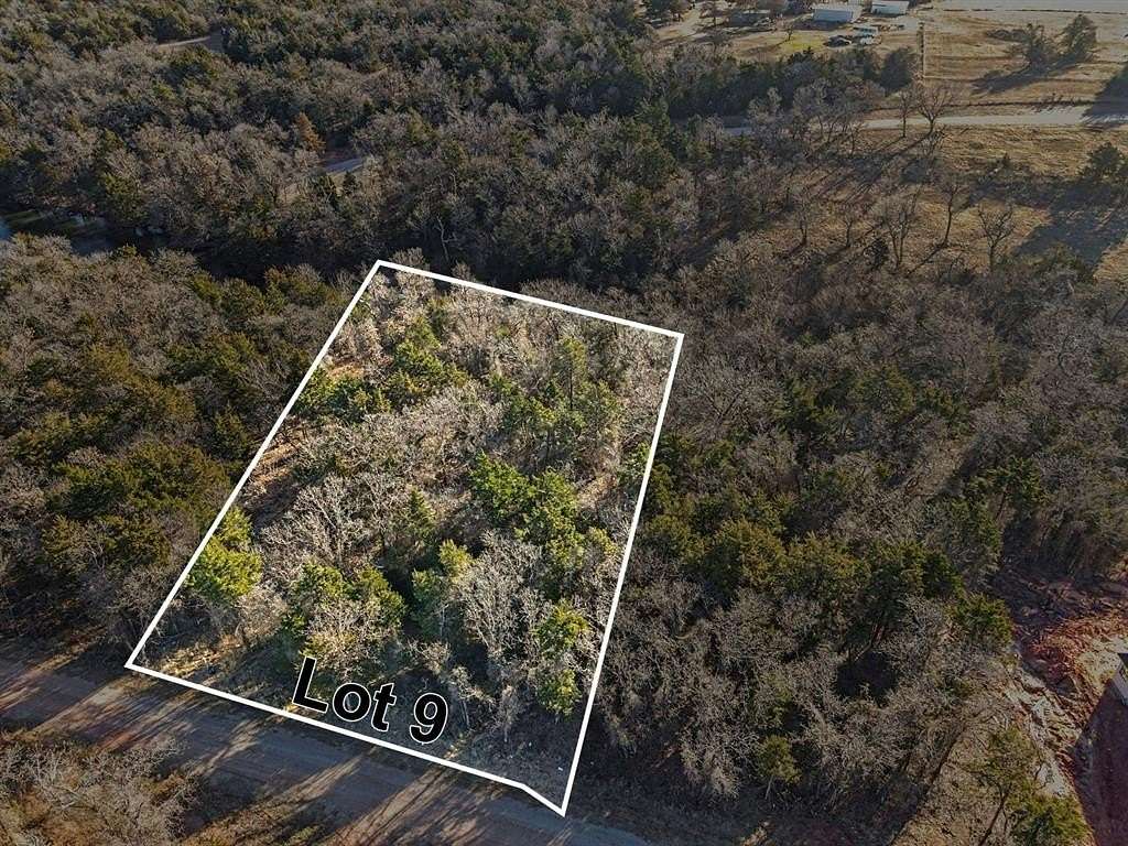 1.5 Acres of Residential Land for Sale in Guthrie, Oklahoma