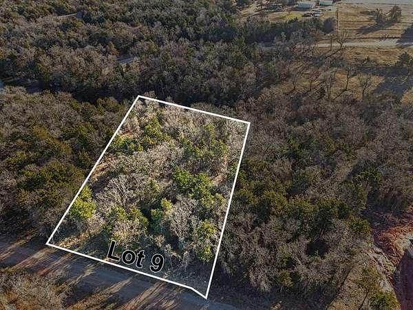 1.5 Acres of Residential Land for Sale in Guthrie, Oklahoma
