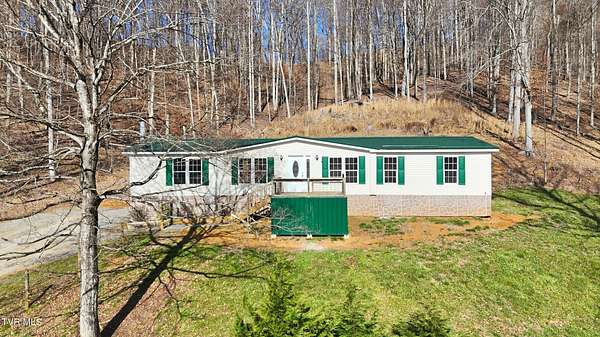 2.16 Acres of Residential Land with Home for Sale in Blountville, Tennessee