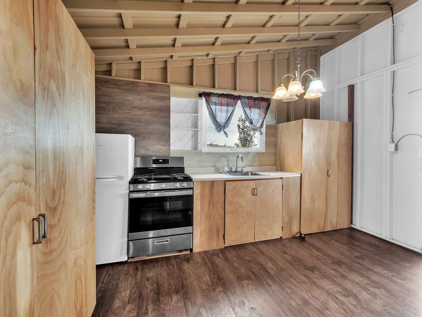 1 Acre of Residential Land with Home for Sale in Hawaiian Ocean View, Hawaii