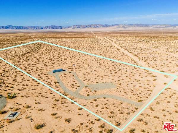 5 Acres of Land for Sale in Joshua Tree, California