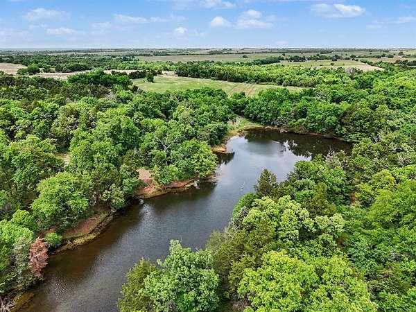 1.5 Acres of Residential Land for Sale in Guthrie, Oklahoma