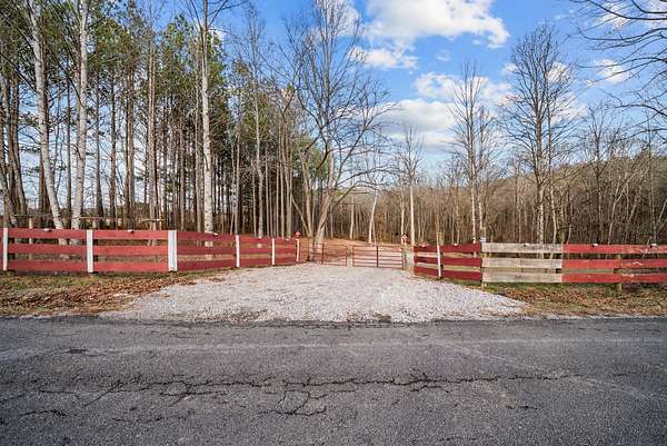 7 Acres of Residential Land for Sale in Rockwood, Tennessee