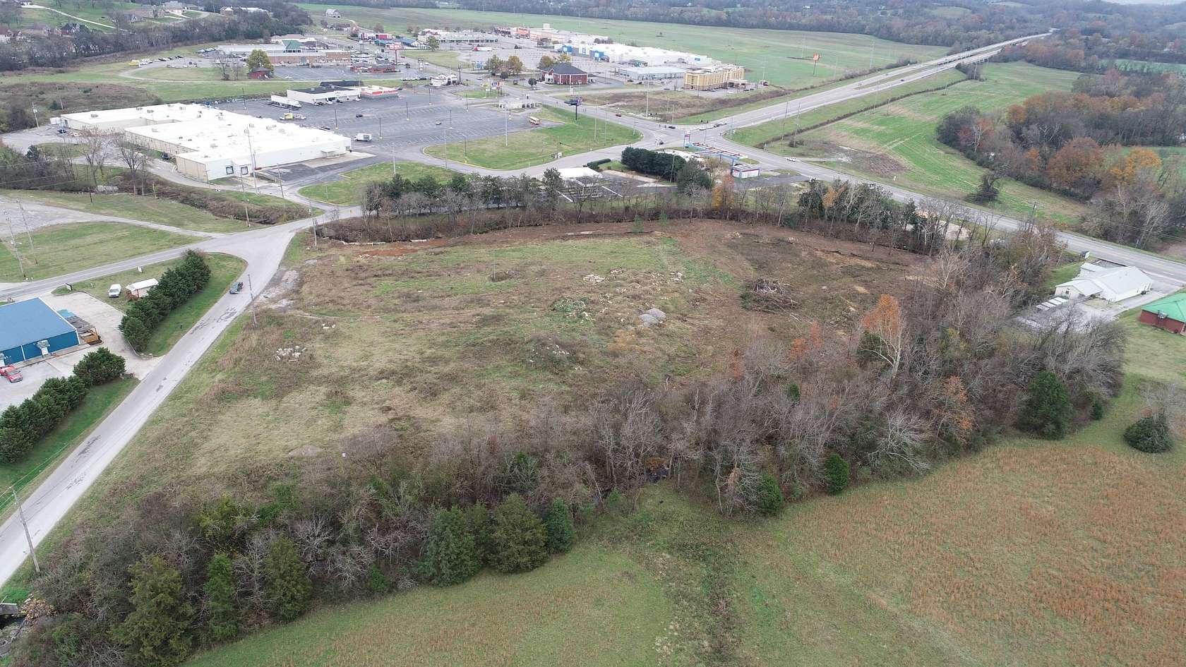 7.14 Acres of Commercial Land for Sale in Pulaski, Tennessee