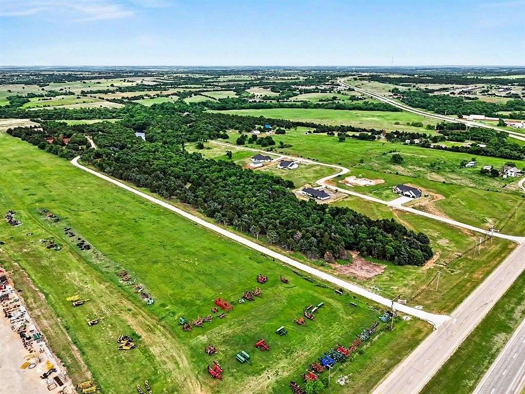 1.3 Acres of Residential Land for Sale in Guthrie, Oklahoma