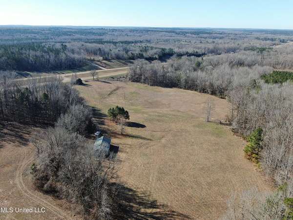 34.7 Acres of Land for Sale in Walnut, Mississippi