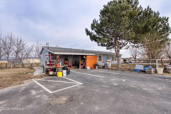 7.1 Acres of Improved Mixed-Use Land for Sale in Grandview, Washington