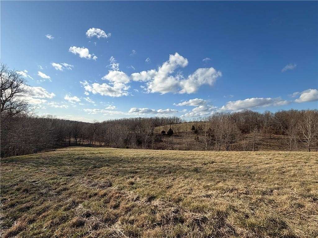 16 Acres of Agricultural Land for Sale in Huntsville, Arkansas