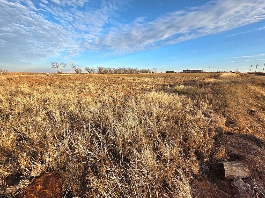 5 Acres of Residential Land with Home for Sale in Roby, Texas