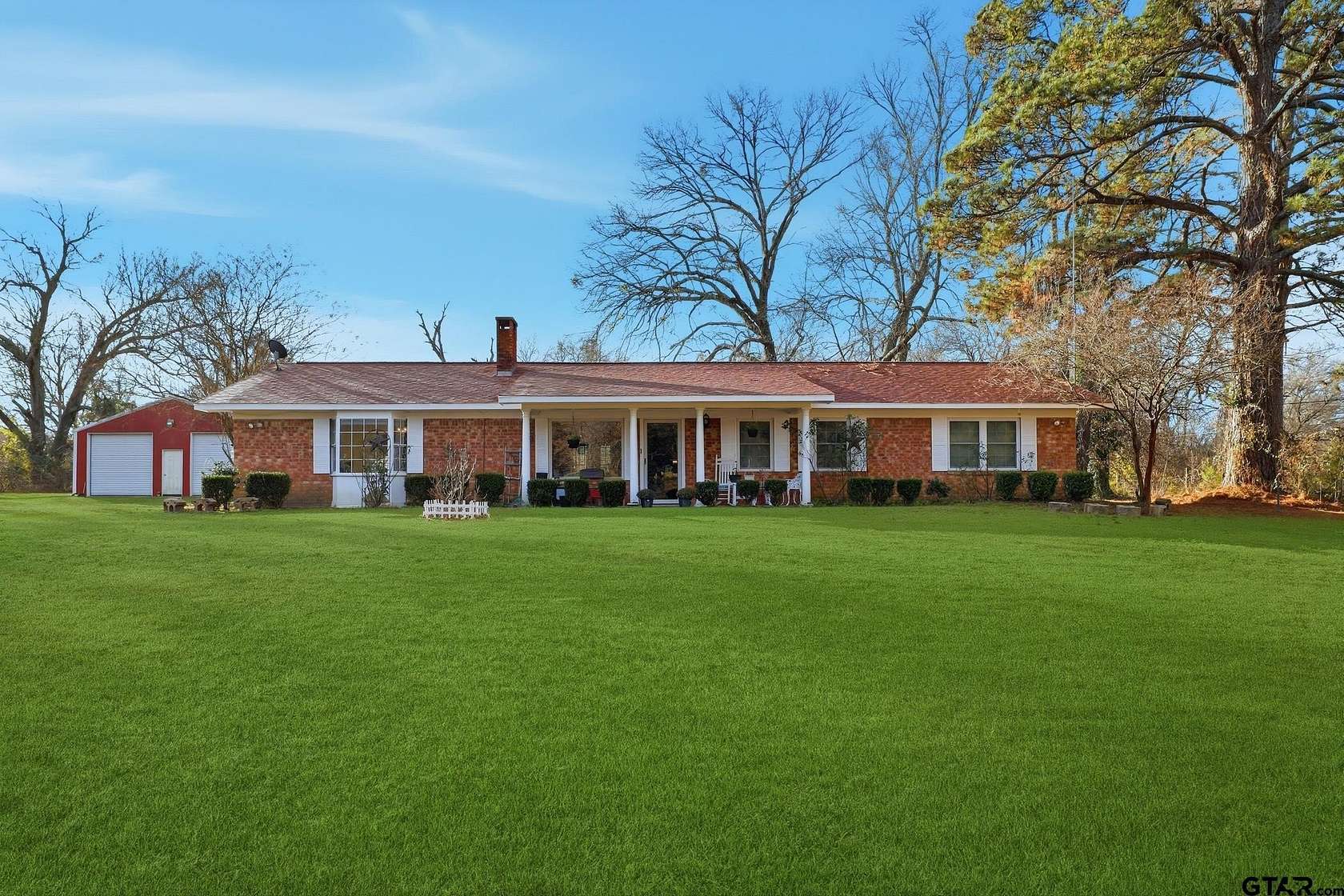 25 Acres of Land with Home for Sale in Daingerfield, Texas