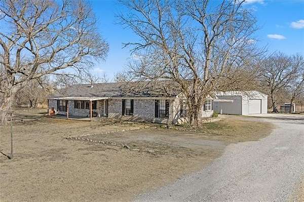 26.1 Acres of Agricultural Land with Home for Sale in Durant, Oklahoma