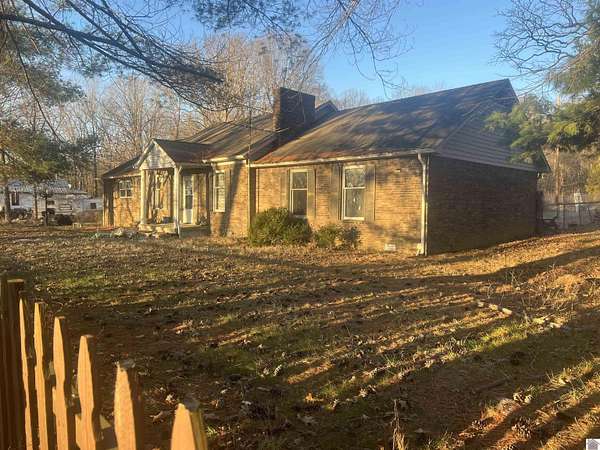 11 Acres of Land with Home for Sale in Marion, Kentucky