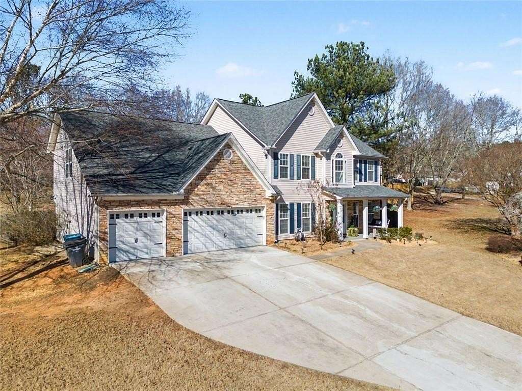1.56 Acres of Land with Home for Sale in Dacula, Georgia