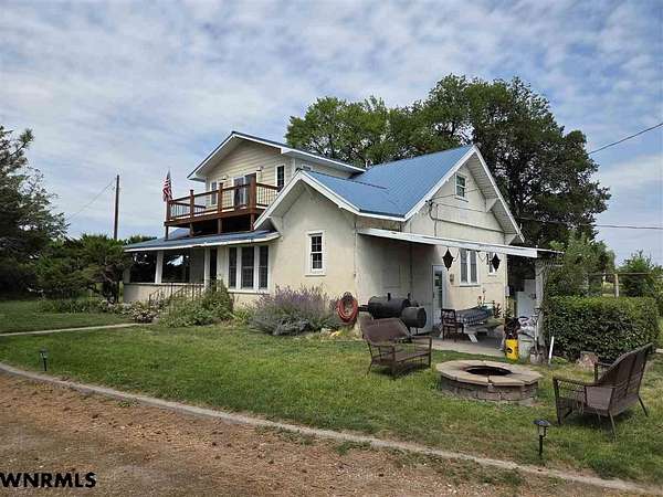 9 Acres of Residential Land with Home for Sale in Gering, Nebraska