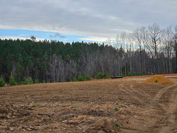 5 Acres of Land for Sale in Waynesboro, Tennessee