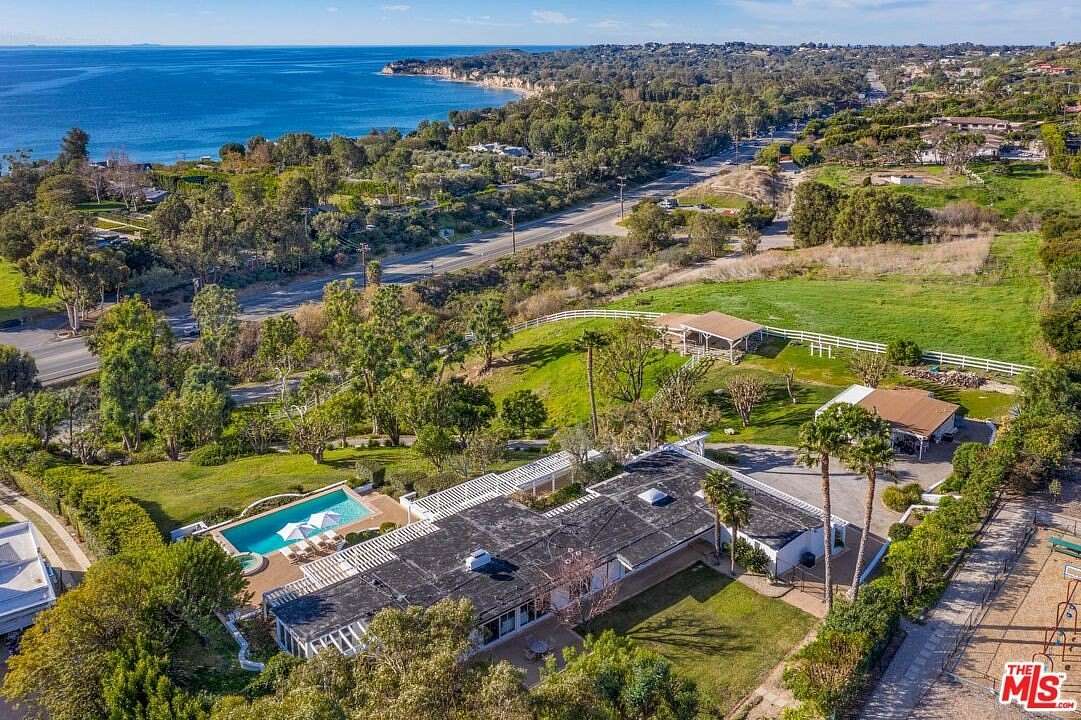 3 Acres of Residential Land with Home for Sale in Malibu, California